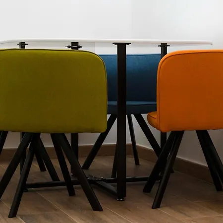 Apartamento 59 Bleu H Center With Freeparking, Ac, And An Extra Large Comfy Bed Cluj-Napoca