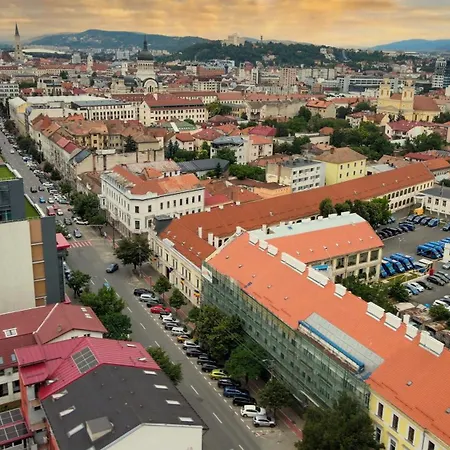 59 Bleu H Center With Freeparking, Ac, And An Extra Large Comfy Bed