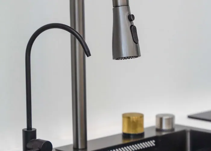 59 Bleu H Center With Freeparking, Ac, And An Extra Large Comfy Bed Apartment