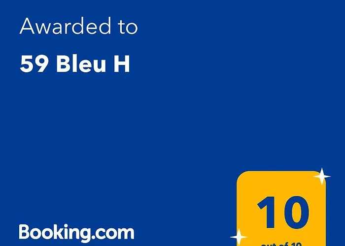 59 Bleu H Center With Freeparking, Ac, And An Extra Large Comfy Bed *