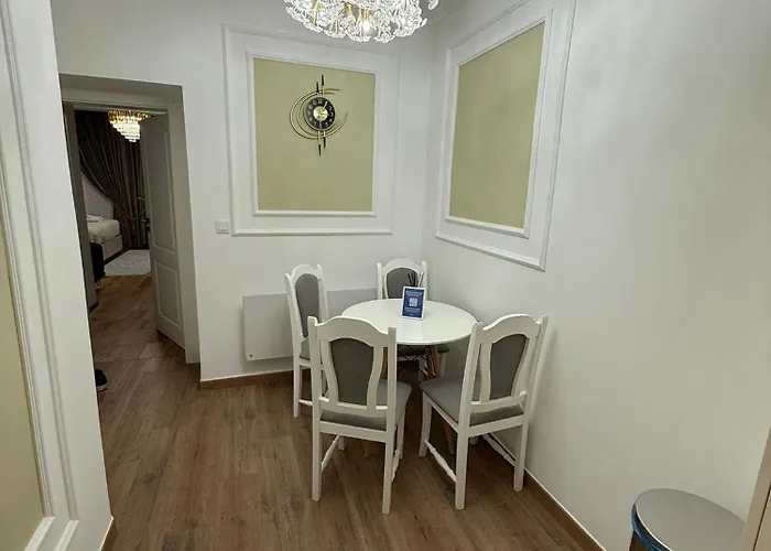 59 Bleu H Center With Freeparking, Ac, And An Extra Large Comfy Bed Apartment Cluj-Napoca